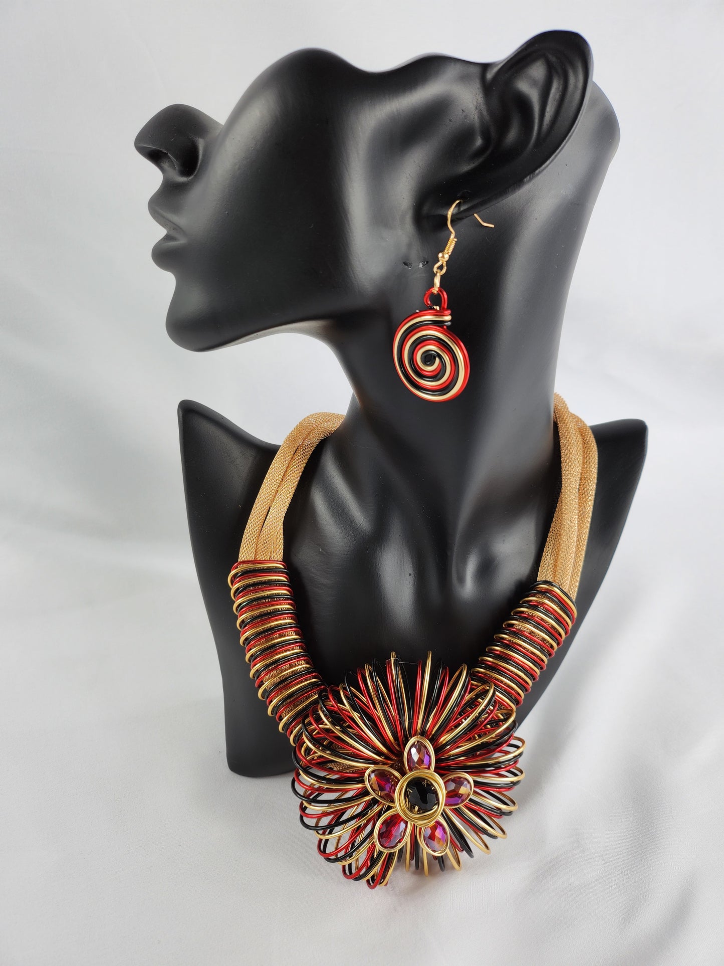 Wire Necklace
